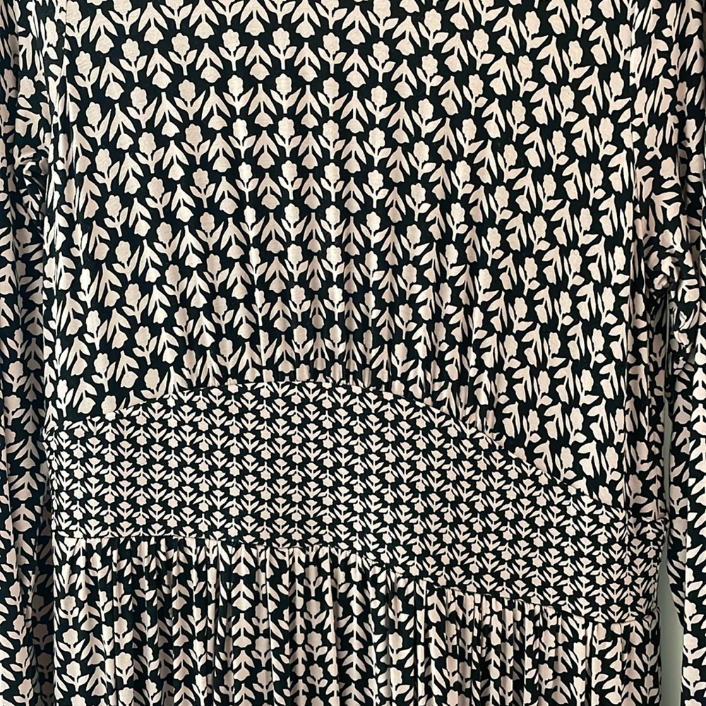 Boden Thea Long Sleeve Jersey Dress - Picture 2 of 4